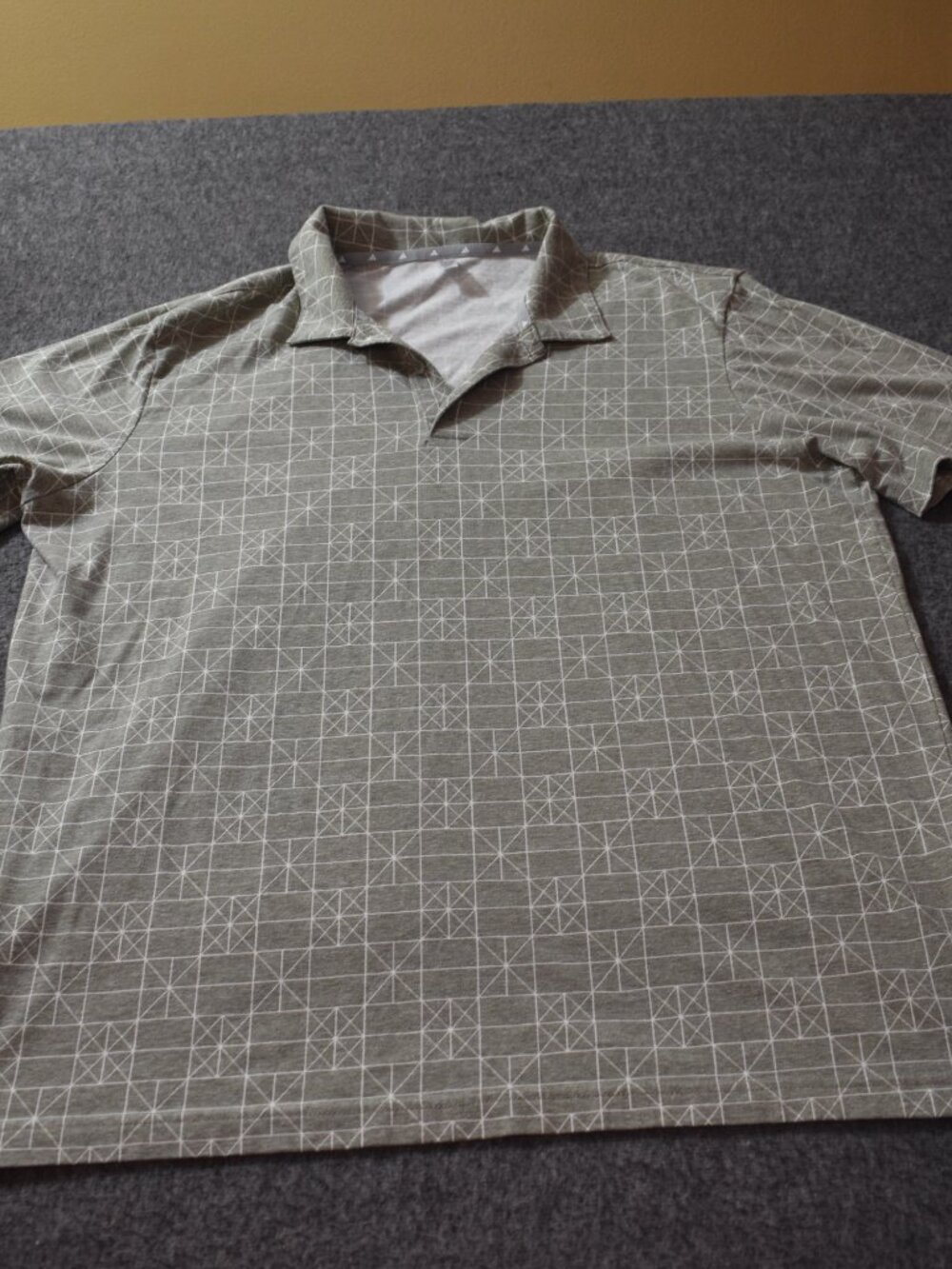 Adidas Polo Shirt Men’s Size 2XL Blue Gray Geometric Pattern Short Sleeve EUC